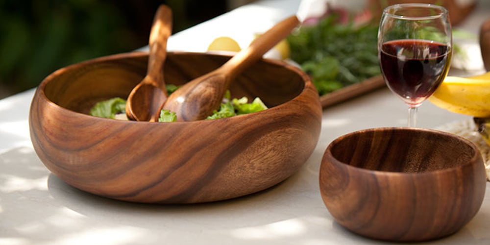 https://www.pacificmerchants.com/acaciaware-wood-bowls/images/zK0468-SET-K0466-468-464-w-salad.jpg